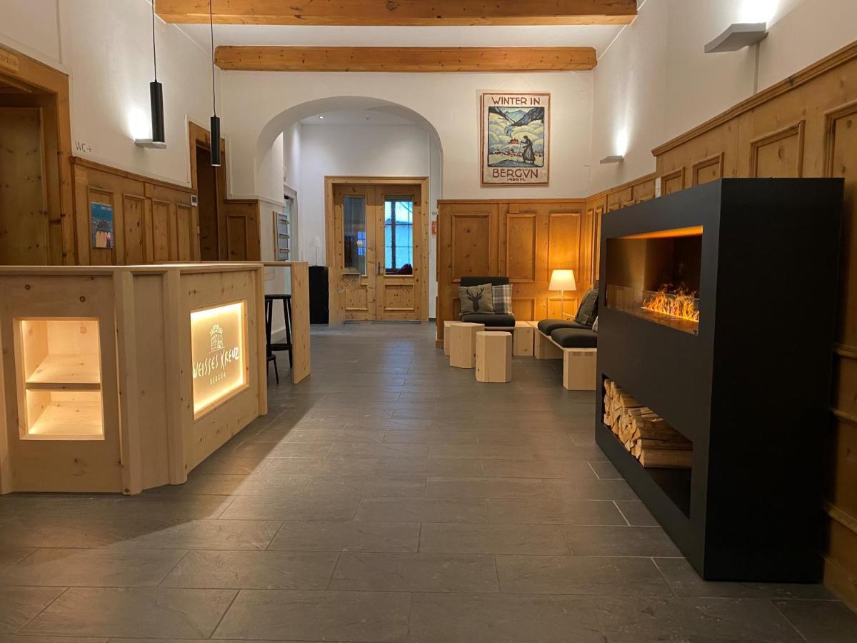 Hotel Weisses Kreuz Bergün Eksteriør billede
