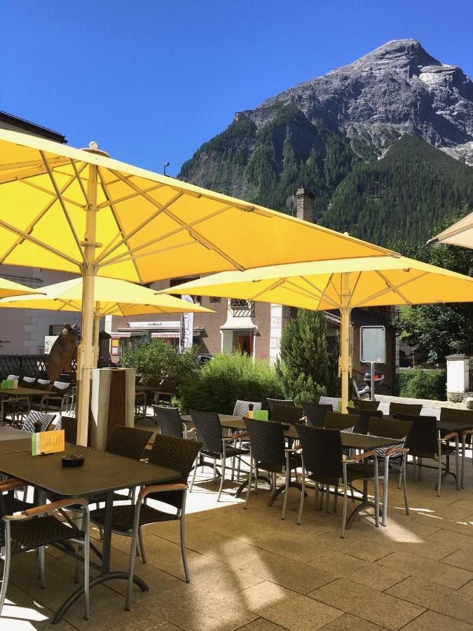 Hotel Weisses Kreuz Bergün Eksteriør billede