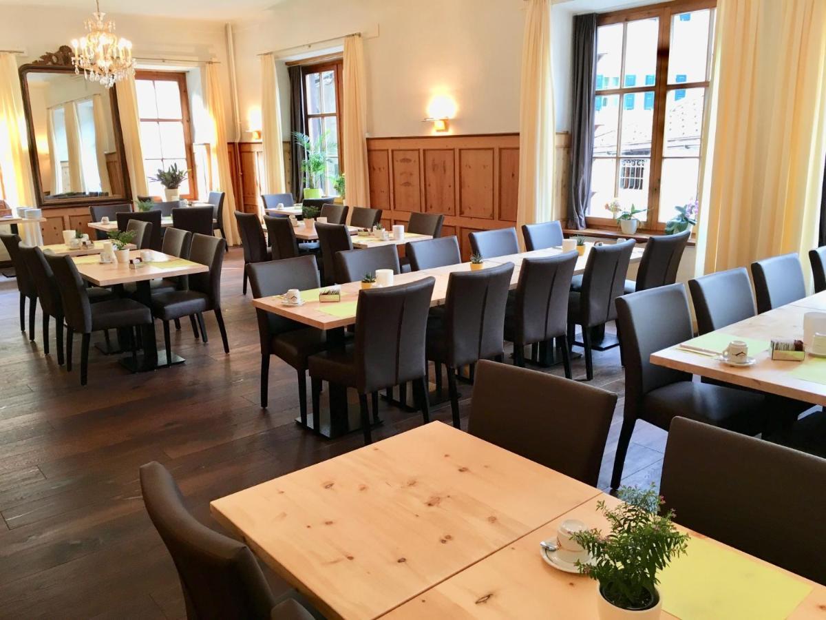 Hotel Weisses Kreuz Bergün Eksteriør billede