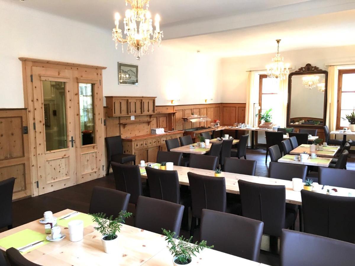 Hotel Weisses Kreuz Bergün Eksteriør billede