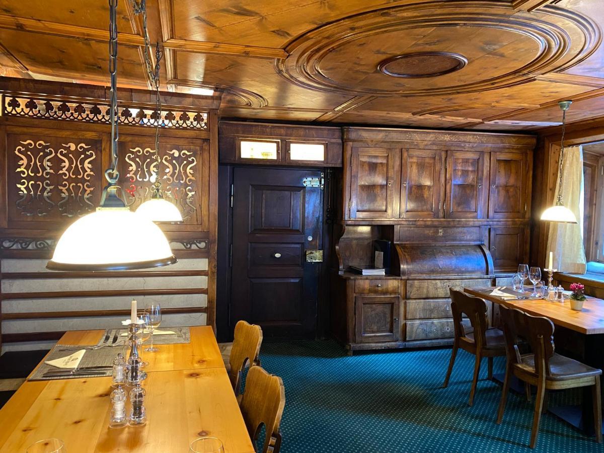 Hotel Weisses Kreuz Bergün Eksteriør billede